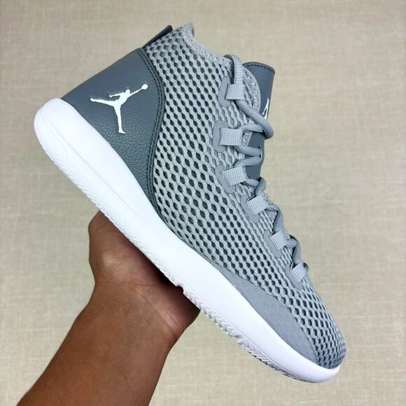 🌫️ 2016 Jordan Reveal “Wolf Grey” 10.5M - Picture 1 of 6